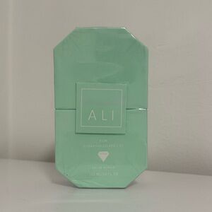 KAYALI PISTACHIO *BRAND NEW NEVER BEEN USED STILL SEALED* 100 ML FREE SHIPPING